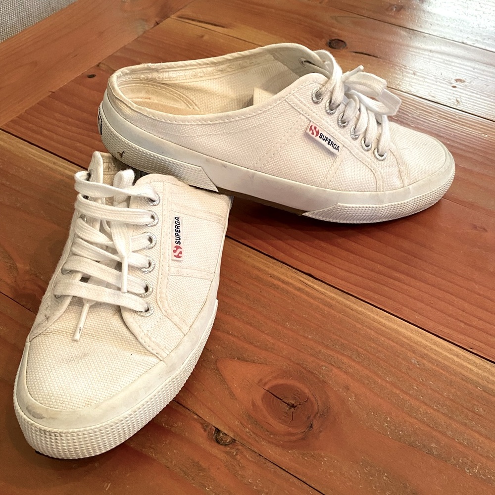 Superga slip ons! Women’s 8.5